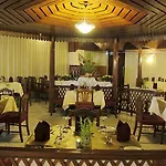 Breeze Hotel