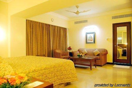 Breeze Hotel